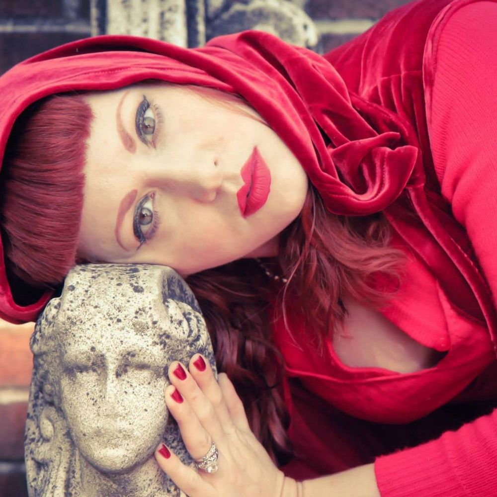 Meet your Posher, Tina